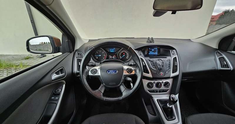 Ford Focus cena 23900 przebieg: 187000, rok produkcji 2013 z Maszewo małe 781